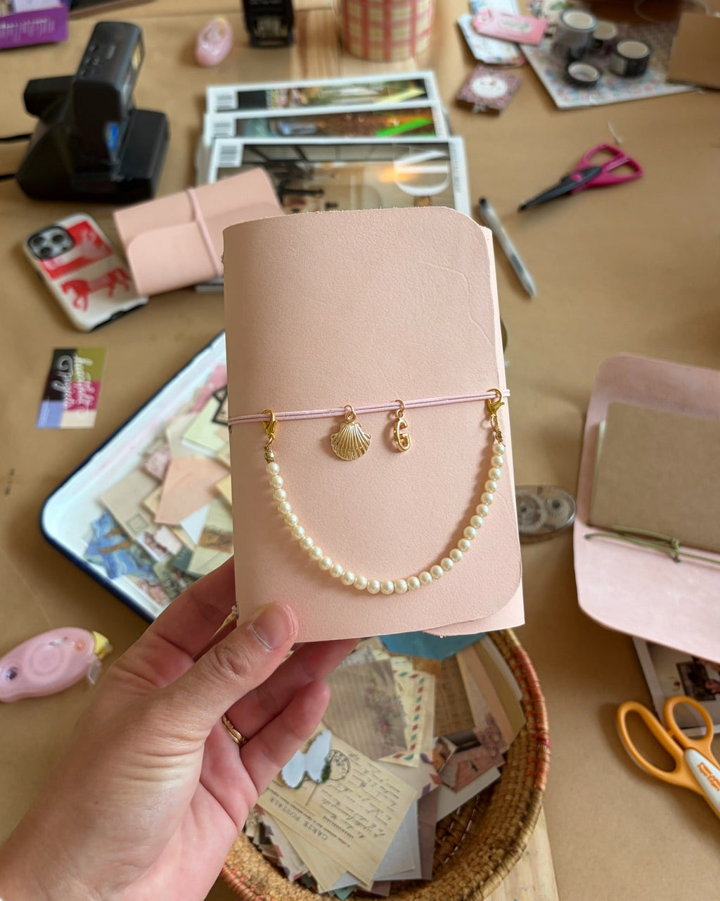 The Pearl Journal Chain